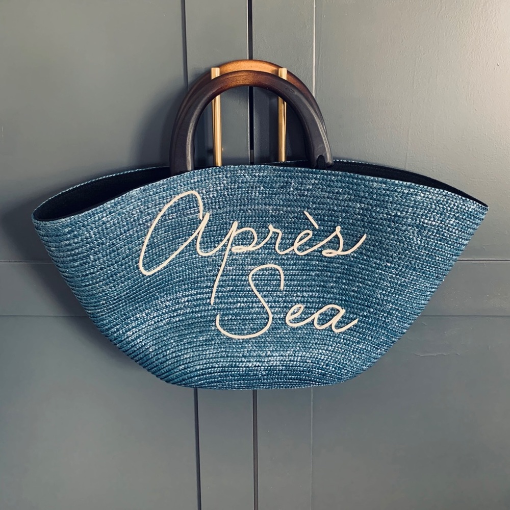 Apres sea Beach Bag Eugenia Kim